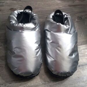 Women's Silver Puffer Slippers - Cozy Slip-On Comfort